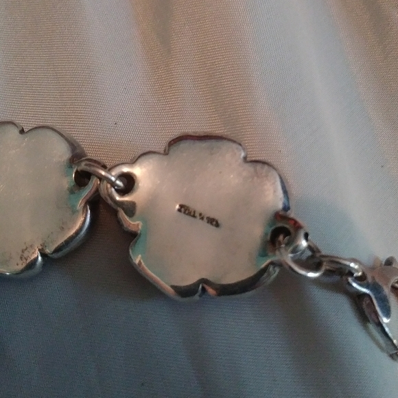 Jewlry - Picture 4 of 4